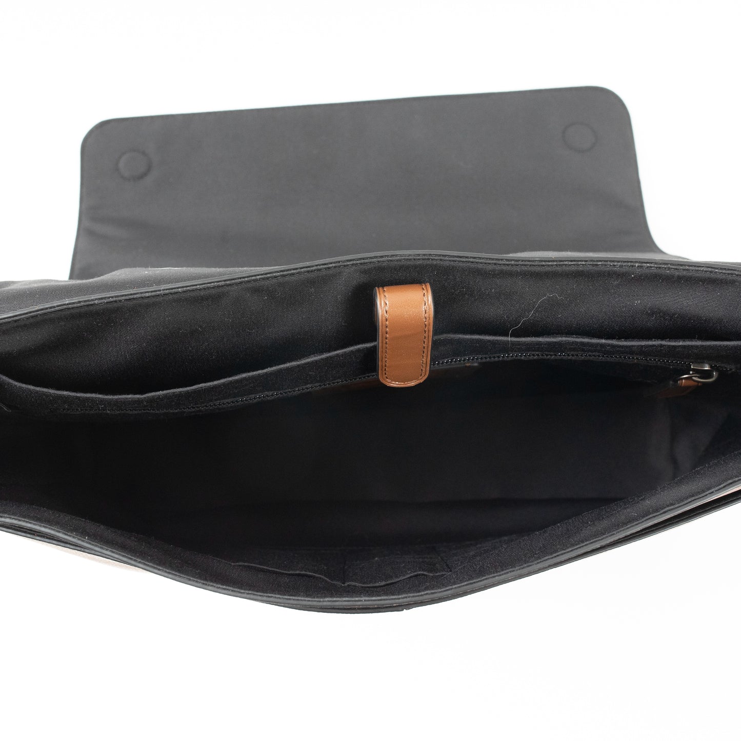 Coach Pre-Loved Messenger Bag – Classic Leather Crossbody