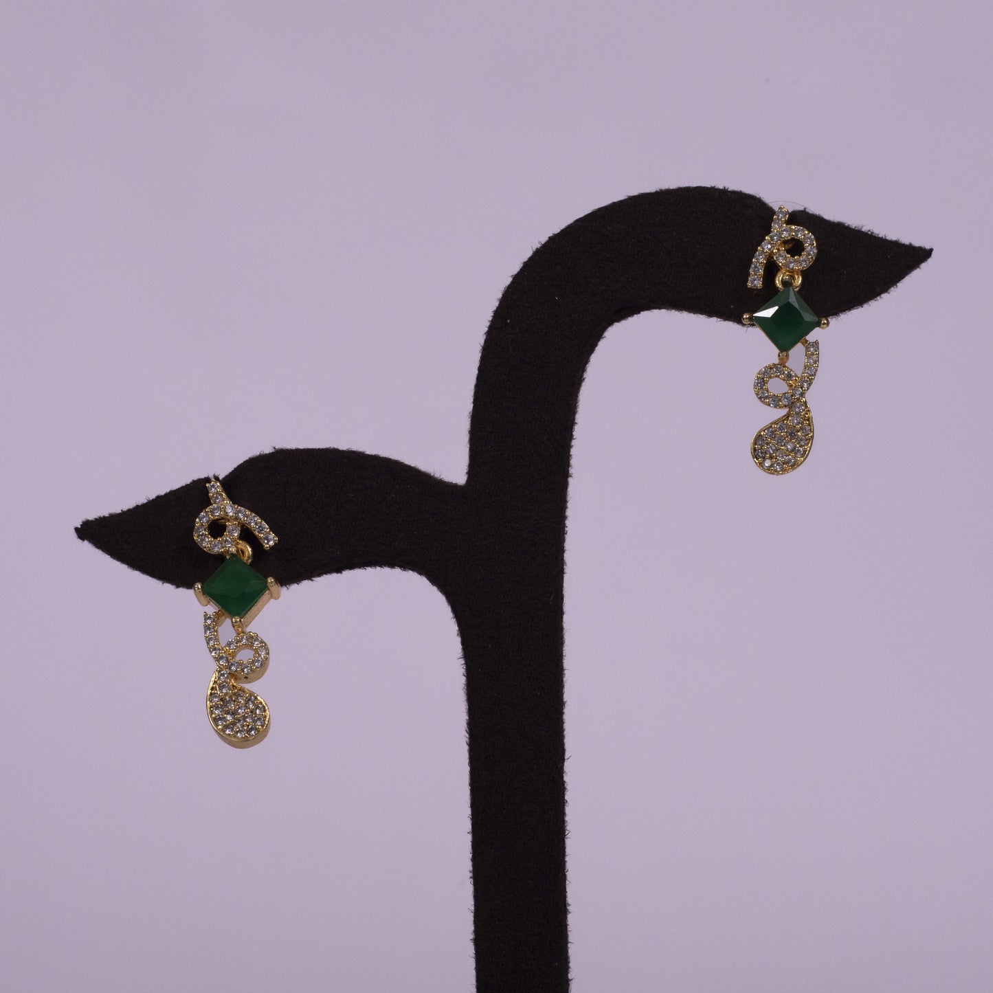 Emerald Elegance: Timeless Gold & American Diamond Set