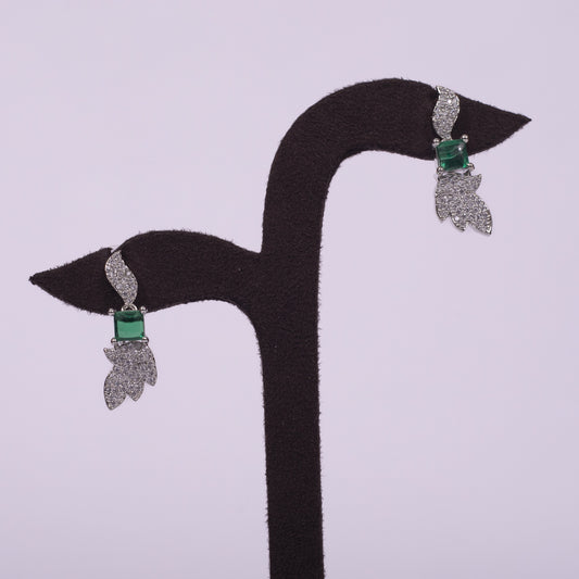 Emerald Elegance Handcrafted Necklace