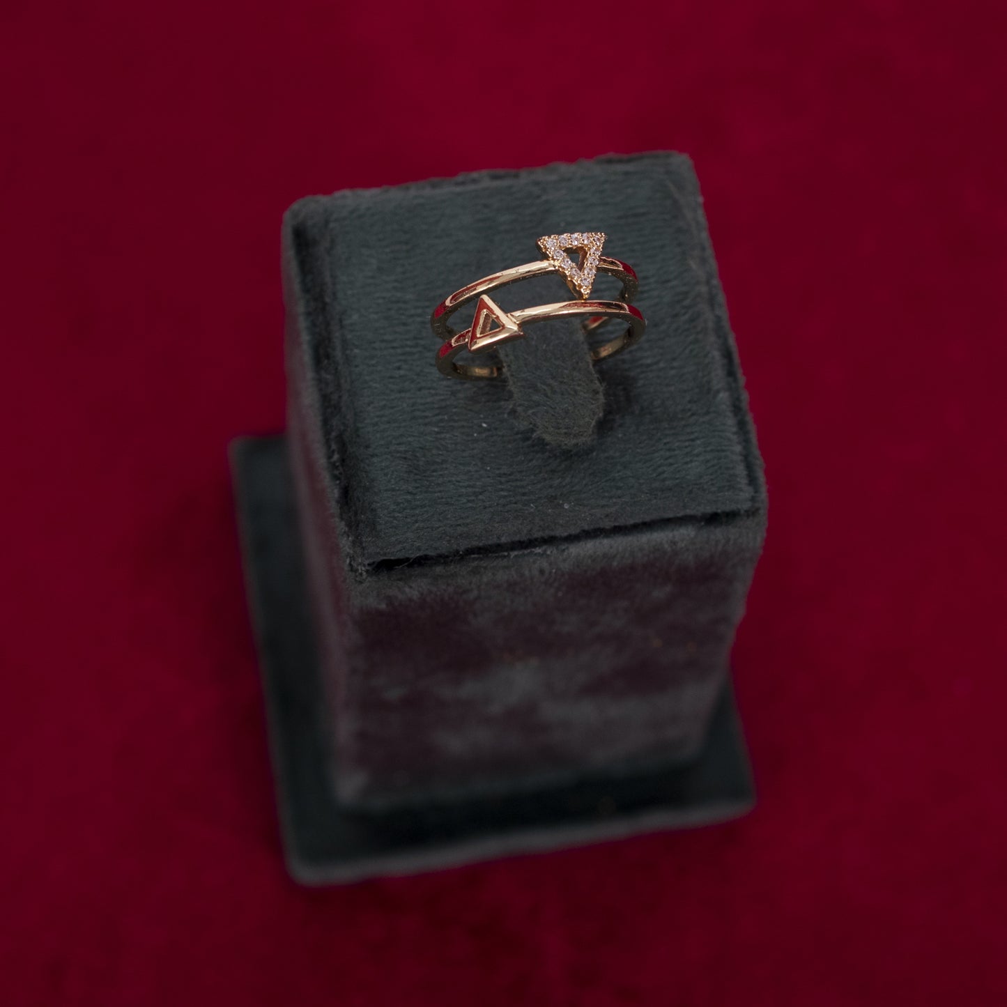 The Apex Geometric Double-Band Ring