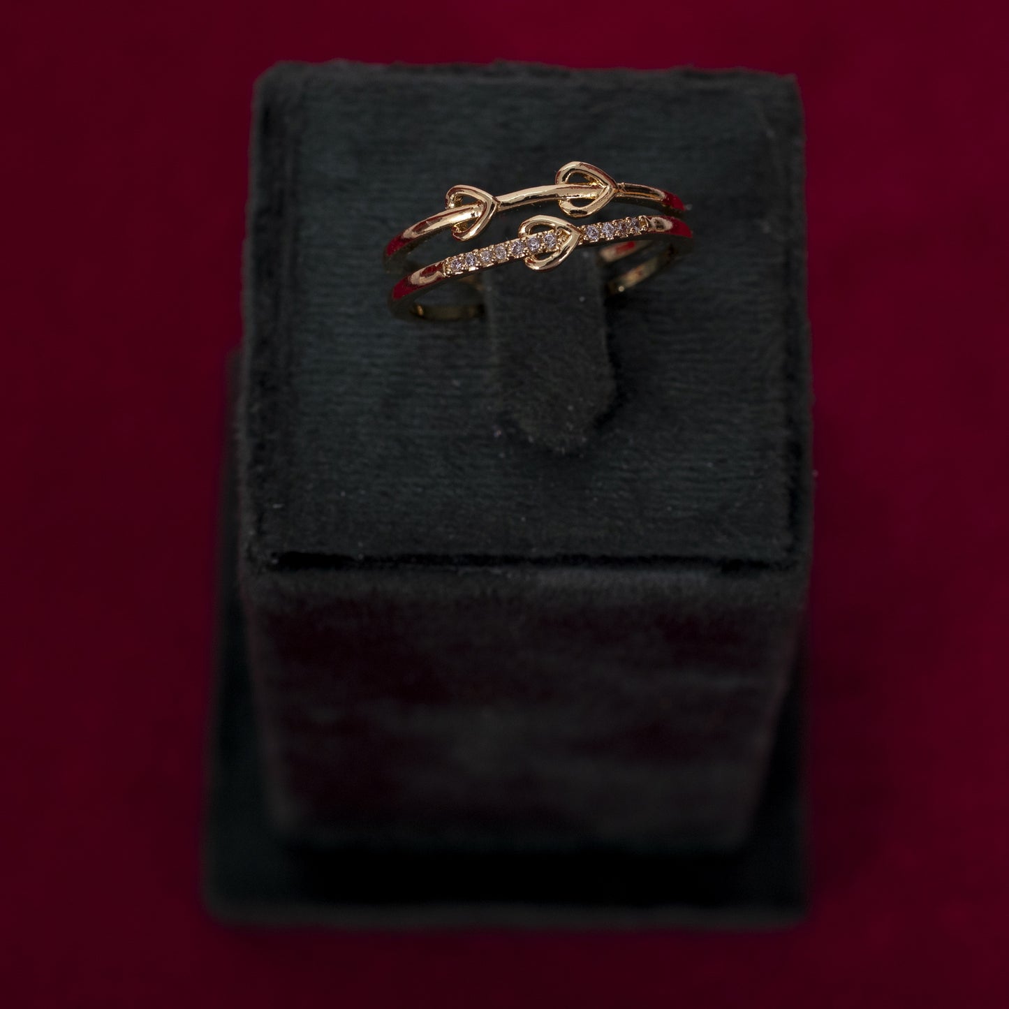The Isabella Interlocking Hearts Ring