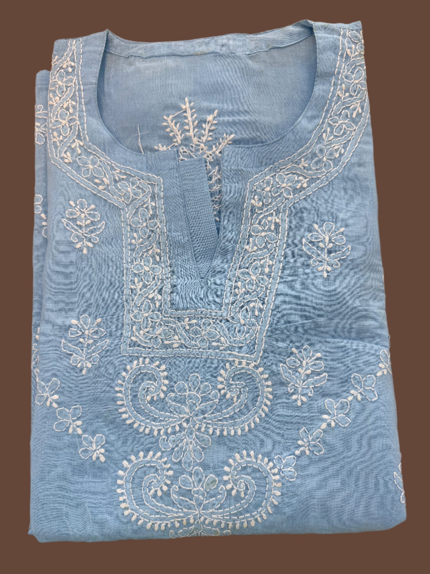 Azaura – Airy Sky Blue Chikankari Short Sleeve Kurta | A Breeze of Tranquil Charm 🌤️