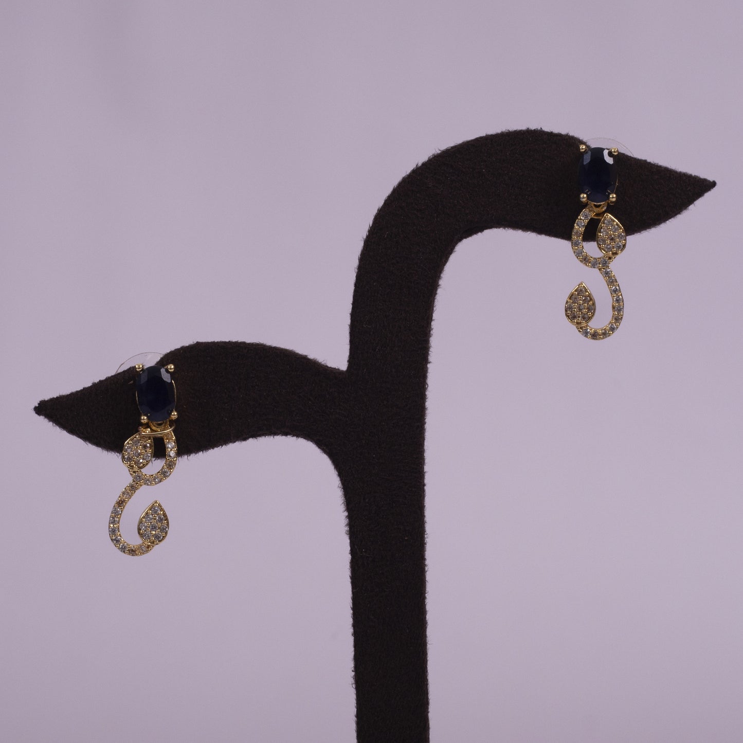 The Maharani’s Midnight: Deep Blue Sapphire