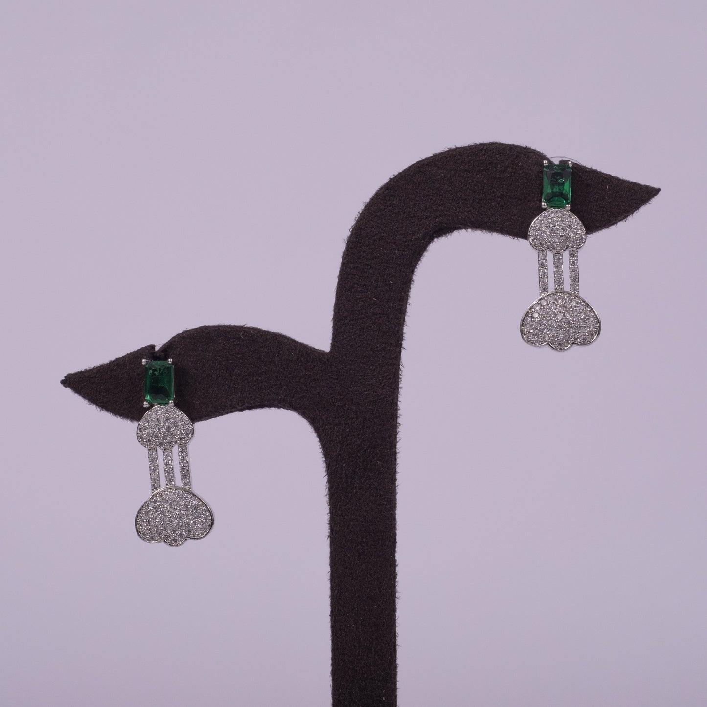 Emerald Elegance: The Regal Verdant Set
