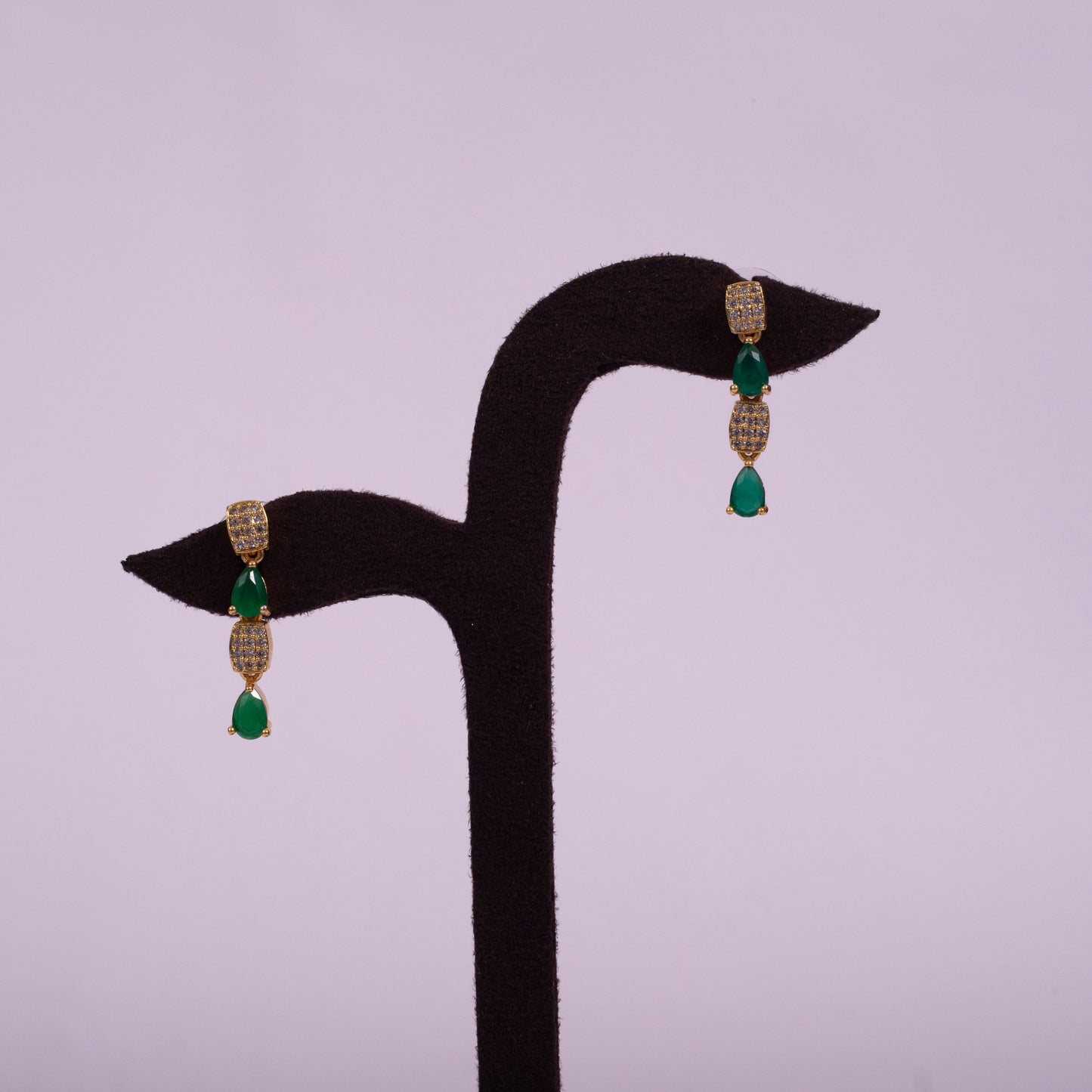 Emerald Radiance: The Verdant Pear Suite