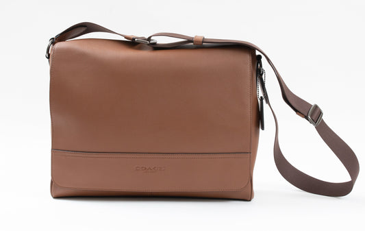 Coach Pre-Loved Messenger Bag – Classic Leather Crossbody