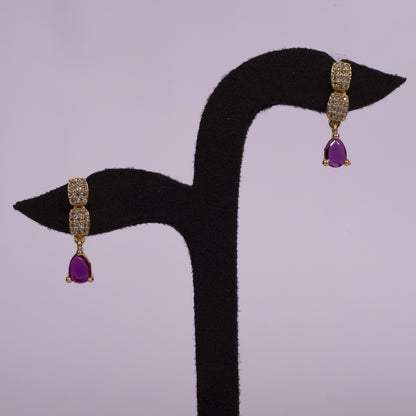 Regal Crimson Teardrop Necklace