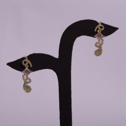 Handcrafted Elegance: The Rose Gold Aura Necklace