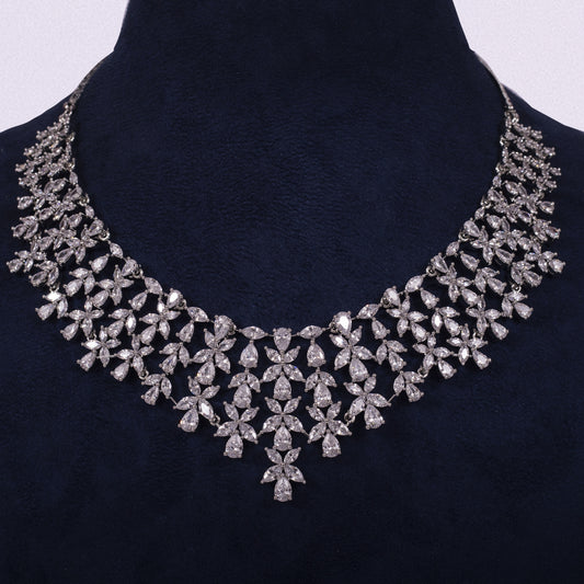 Queen Aeloria Frost Bloom Necklace Set