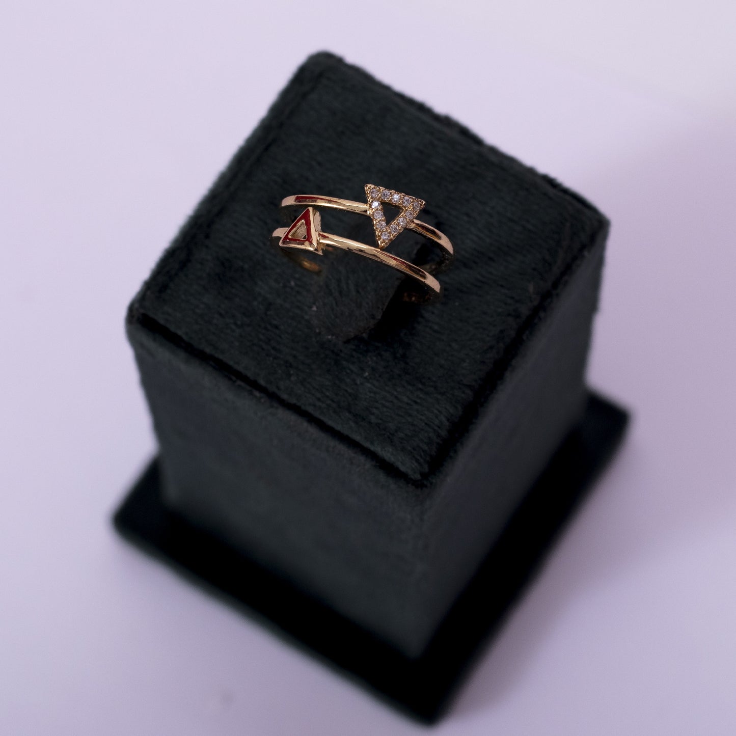 Elite Geometric Dual-Triangle Ring