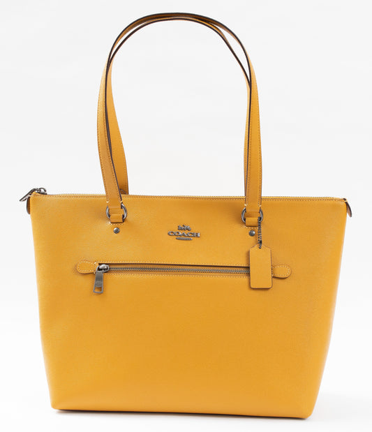 Coach Pre-Loved Zip Top Tote in Crossgrain Leather