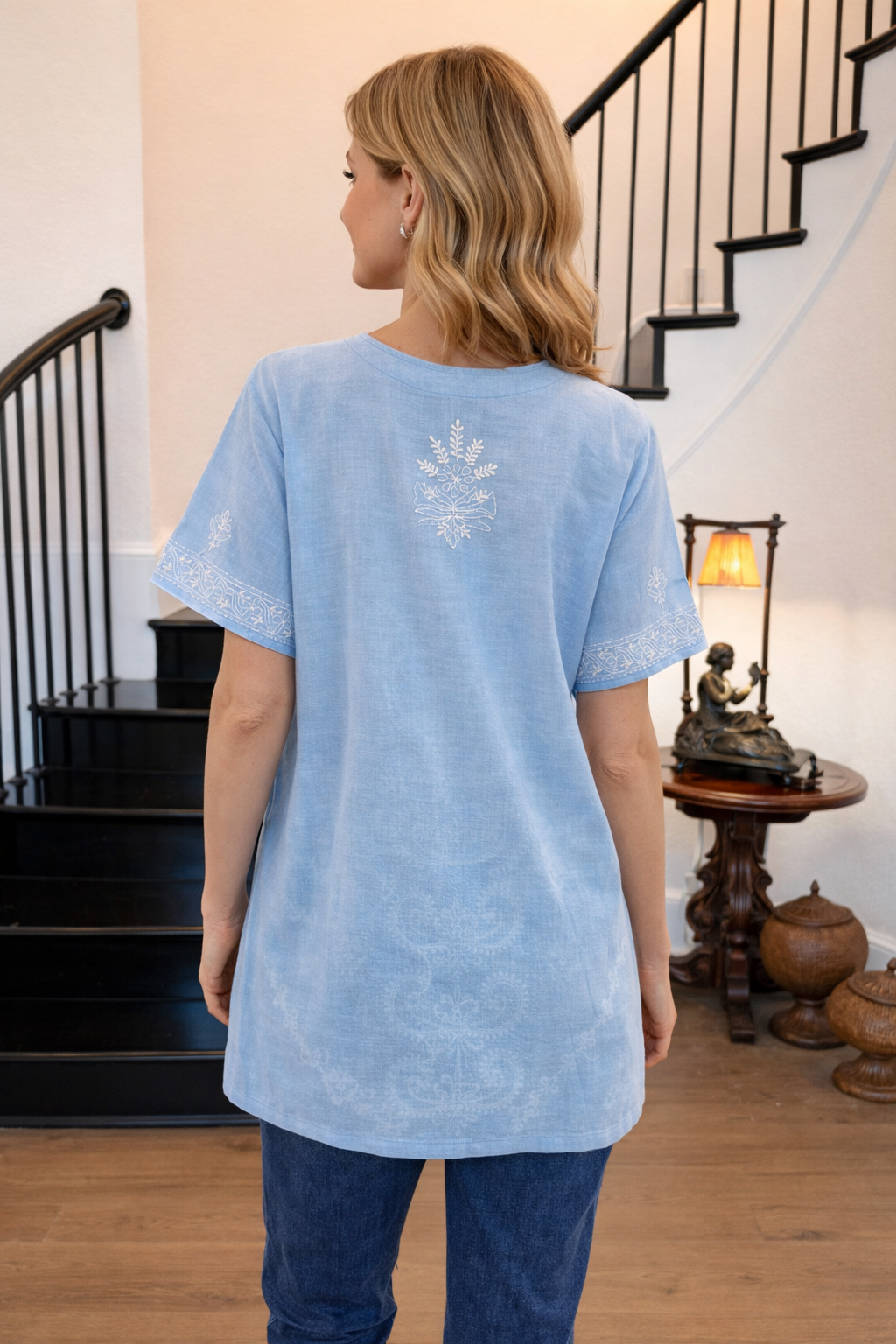 Azaura Airy Sky Blue Chikankari Short Sleeve Kurta