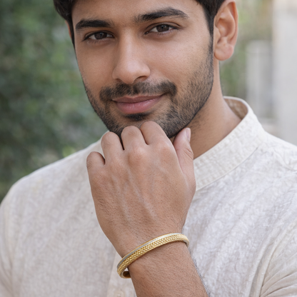 Rana Handcrafted Kada Bracelet brass gold plated (1 pc)