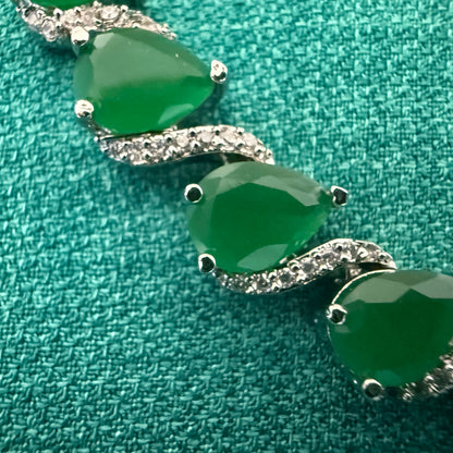 Green Teardrop Necklace and Earring set