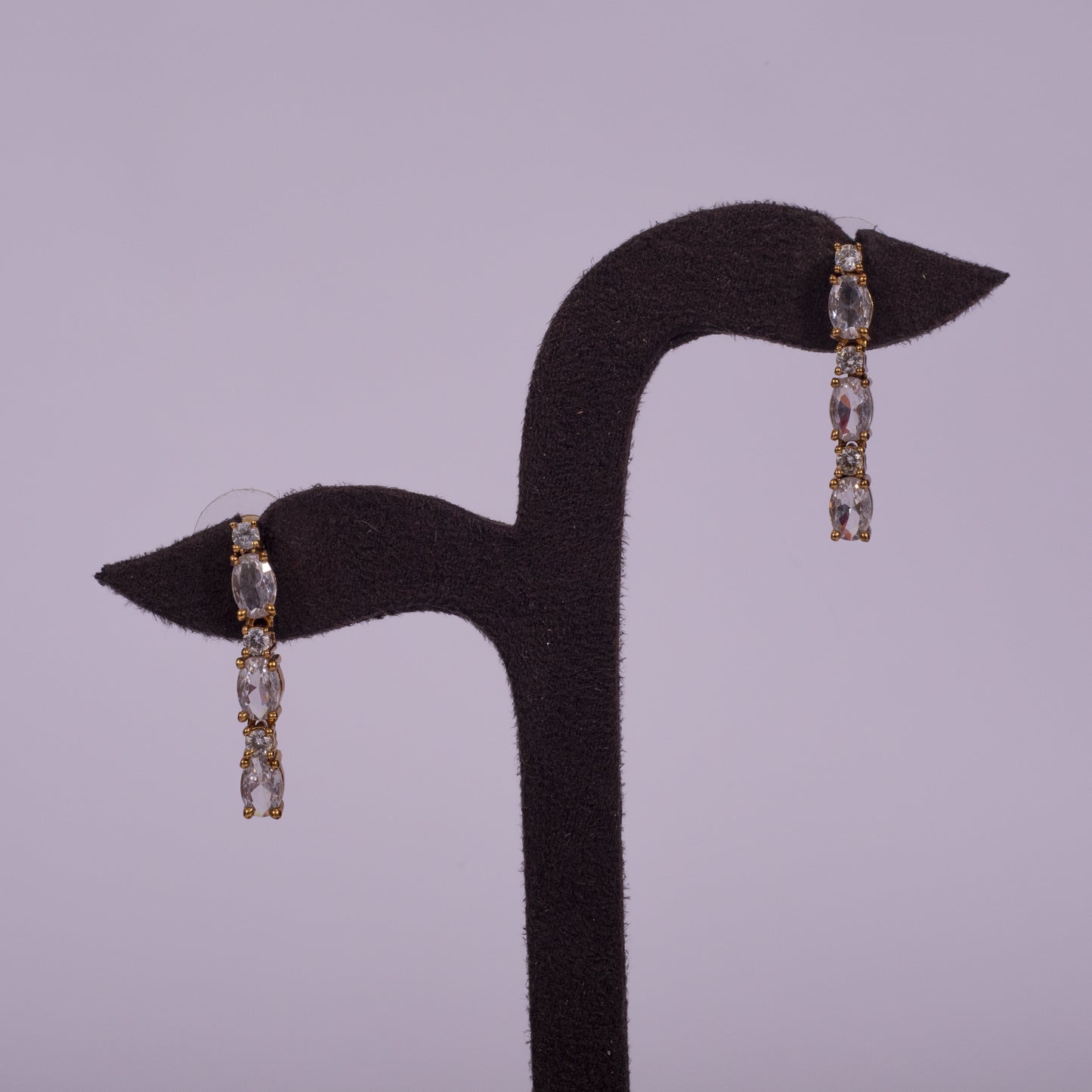 The Adora Oval Statement Set