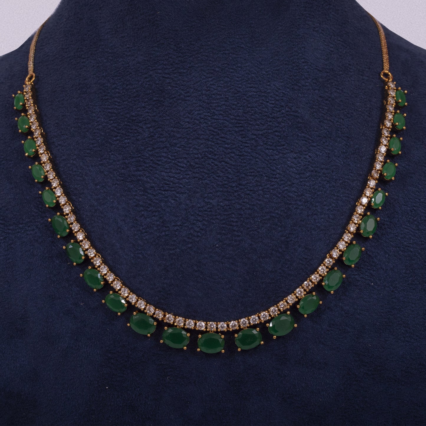 Radiant Emerald-Green Delicate Necklace and Earring Set