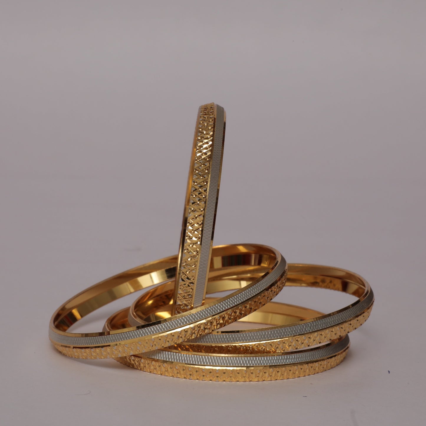 Rana Handcrafted Kada Bracelet brass gold plated (1 pc)