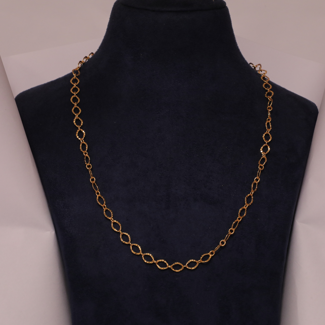 Elegant Diamond-Cut Textured Gold Oval Link Chain