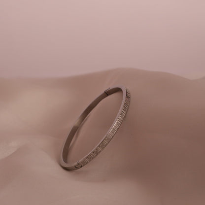 Nivi engraved handcrafted bangle