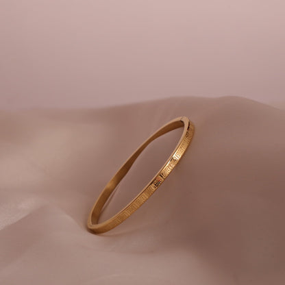 Nivi engraved handcrafted bangle